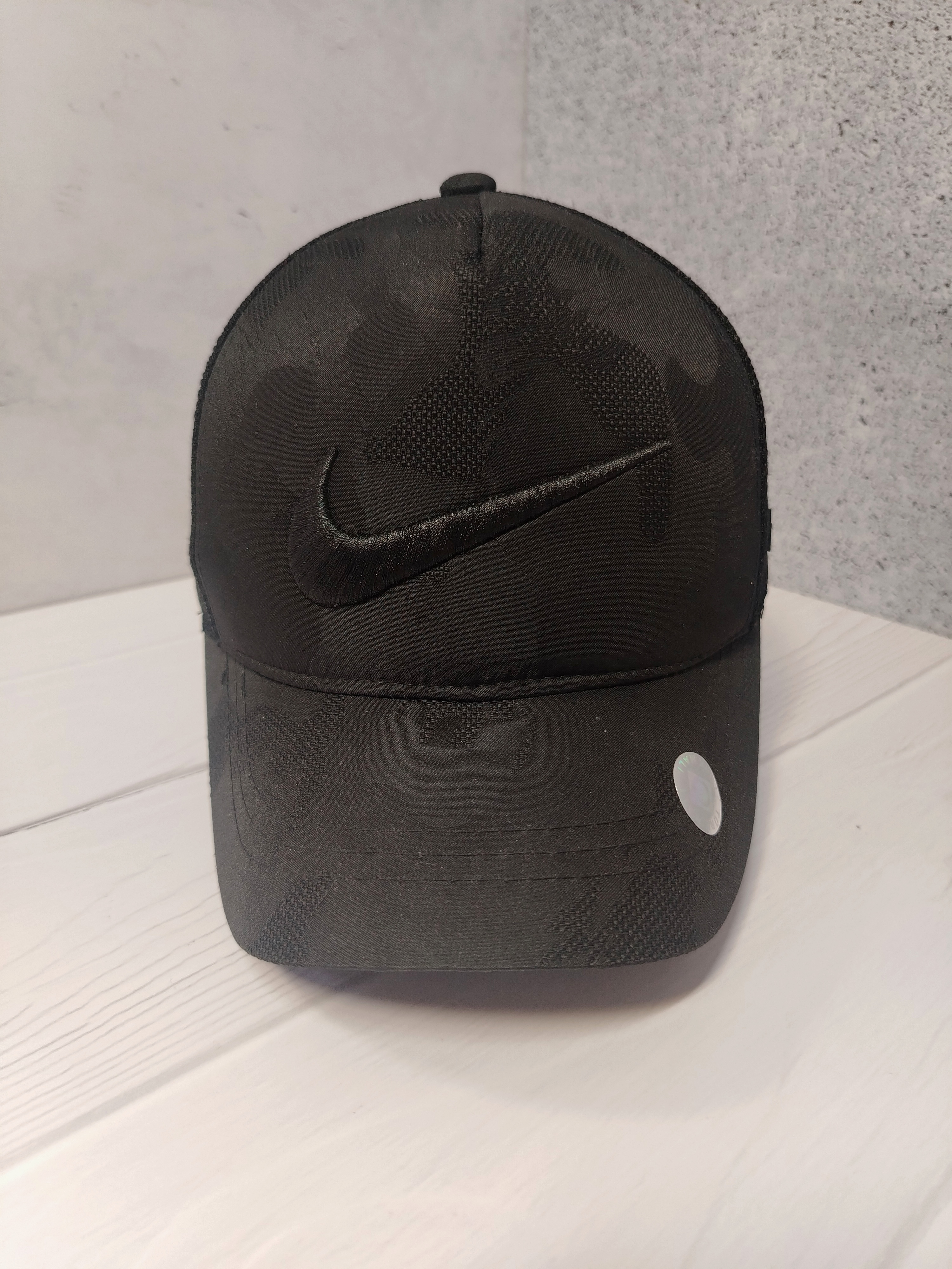 کلاه بیستبالی پشت تور نایکی